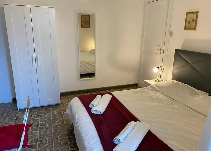 Rooms In San Domenico Maggiore 3