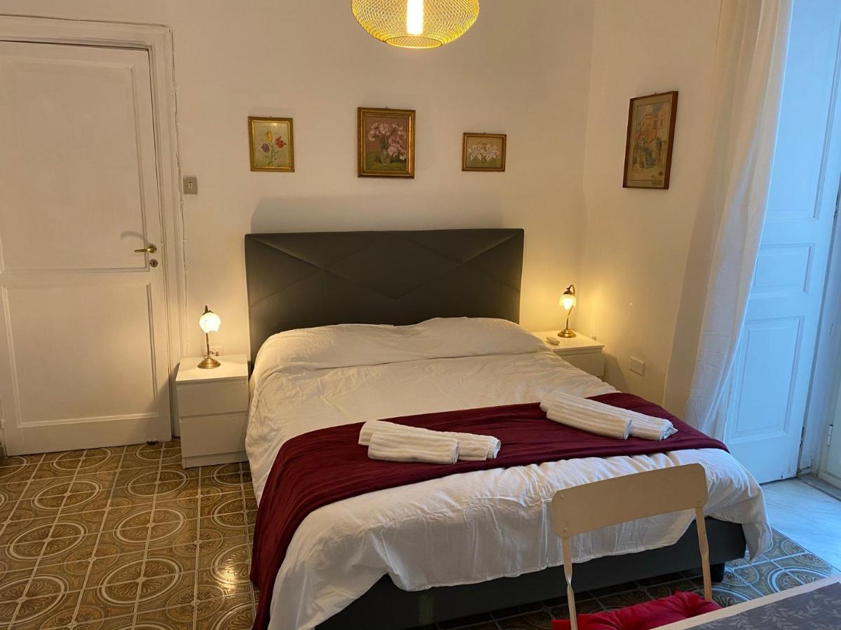 In San Domenico Maggiore 3 * Napels