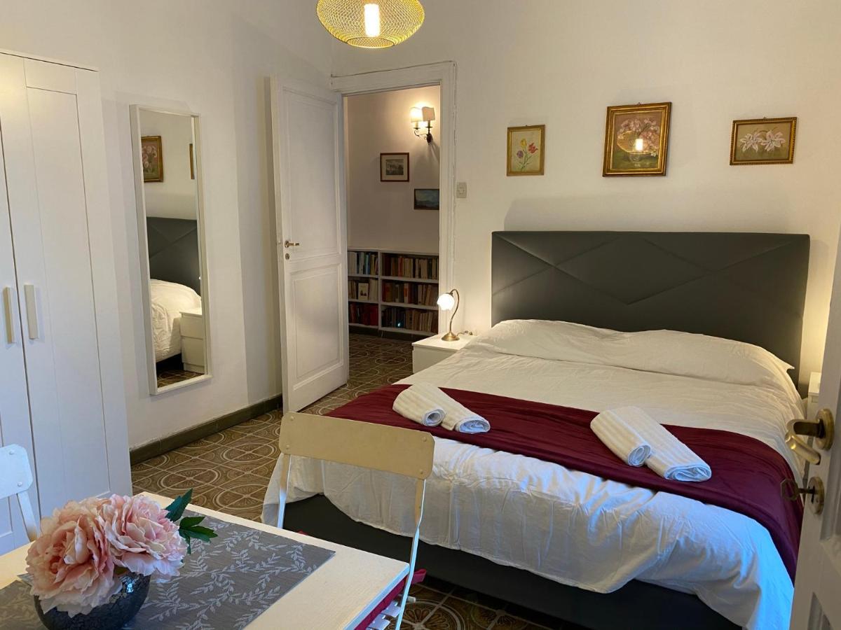 Frühstückspension In San Domenico Maggiore 3 *